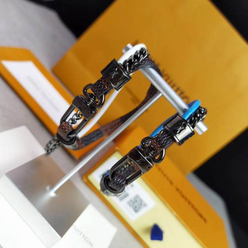 LV Bracelet 03lyr470